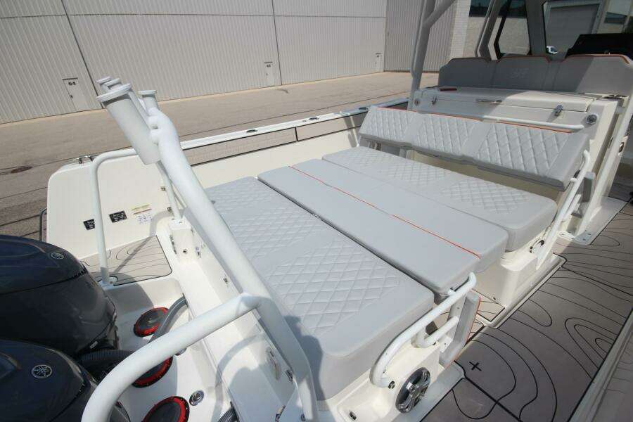 Summer Special Pricing 33ft Zodiac Yacht For Sale