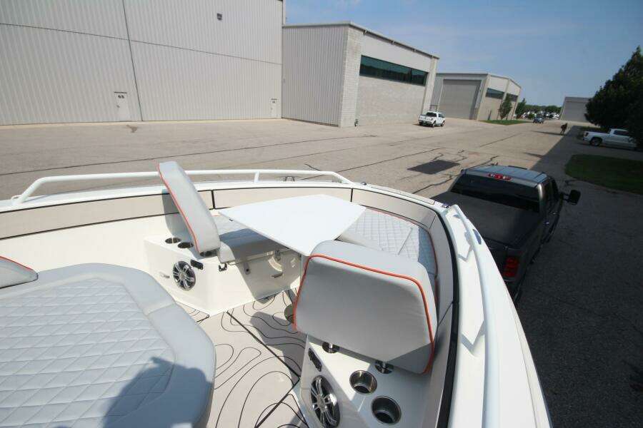 Summer Special Pricing 33ft Zodiac Yacht For Sale