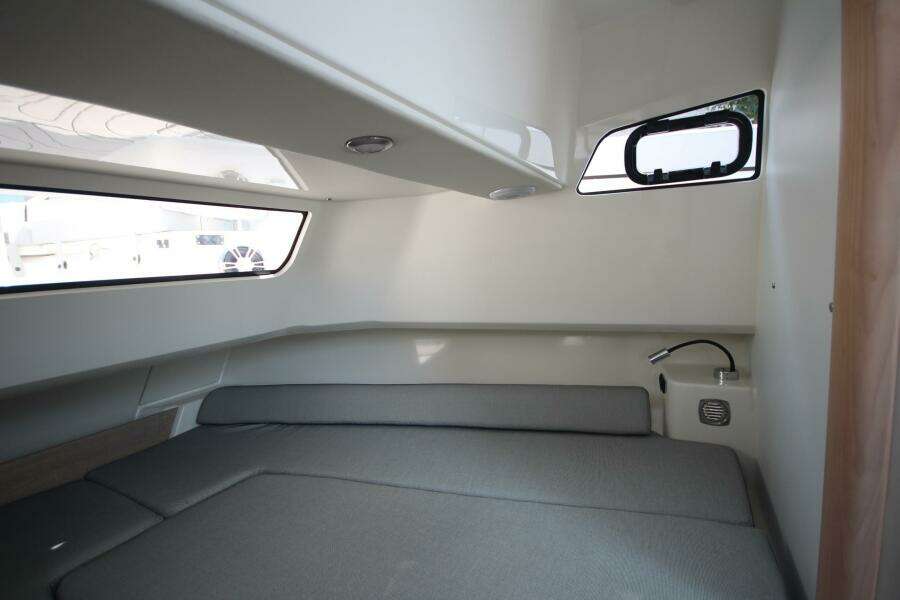 Summer Special Pricing 33ft Zodiac Yacht For Sale