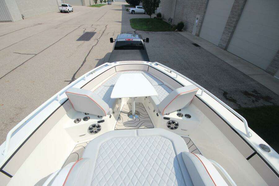Summer Special Pricing 33ft Zodiac Yacht For Sale