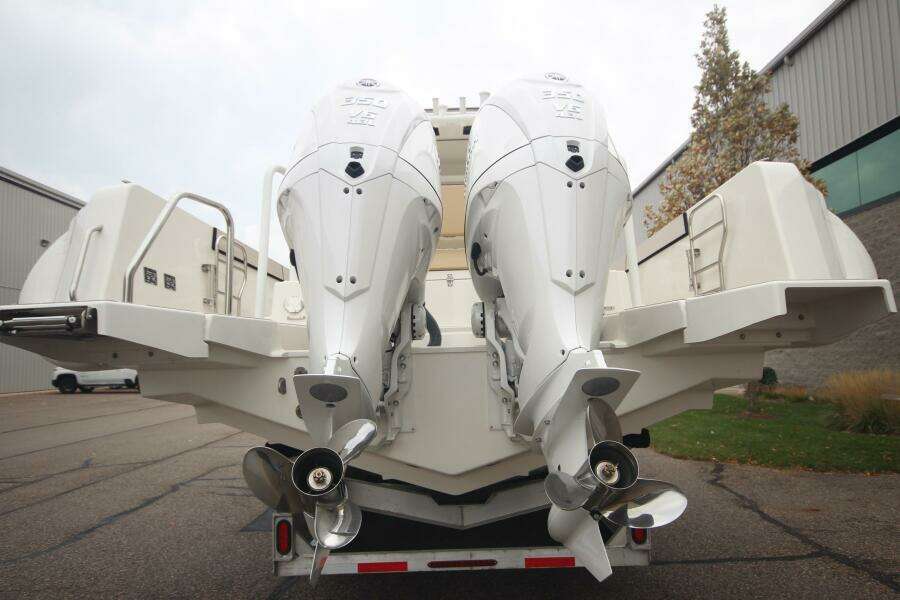 Fall Special Pricing 33ft Zodiac Yacht For Sale