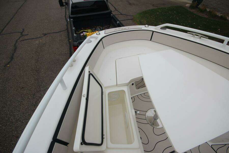Fall Special Pricing 33ft Zodiac Yacht For Sale