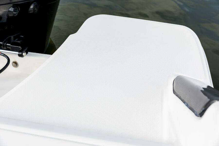 20ft Bayliner Yacht For Sale