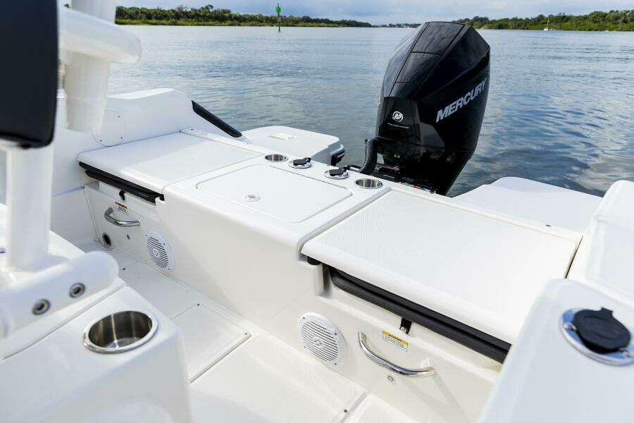 20ft Bayliner Yacht For Sale