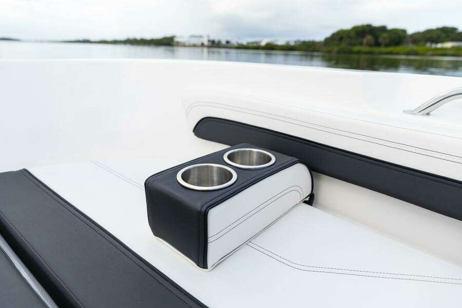 20ft Bayliner Yacht For Sale