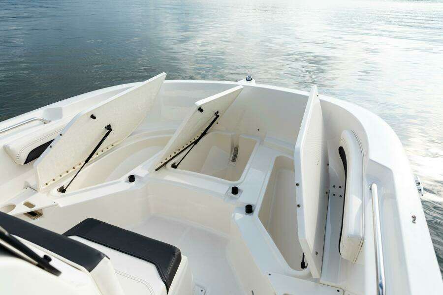 20ft Bayliner Yacht For Sale