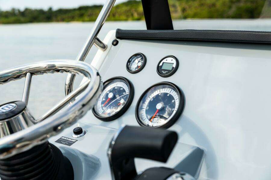 20ft Bayliner Yacht For Sale