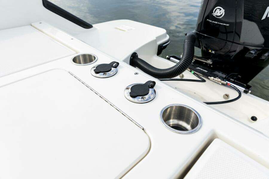 20ft Bayliner Yacht For Sale