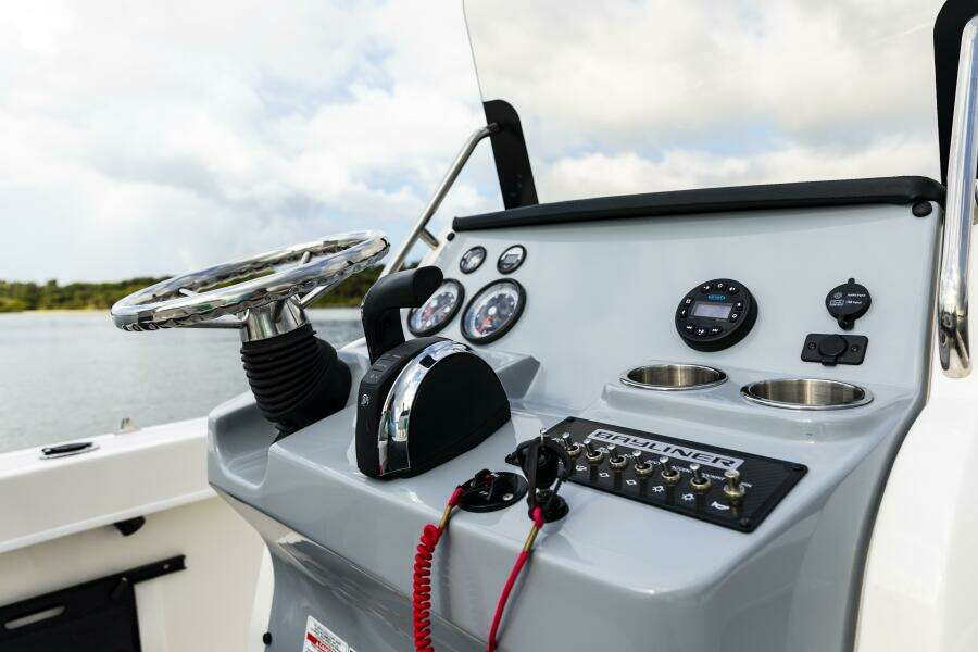 20ft Bayliner Yacht For Sale