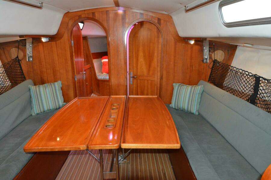 40ft J Boats Yacht For Sale