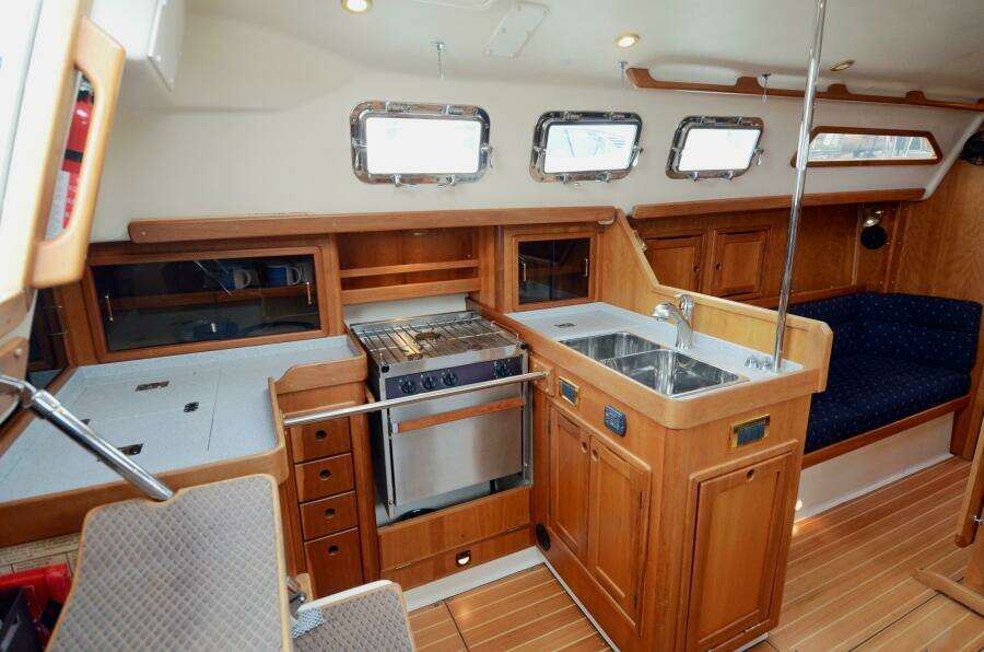35ft Saga Yacht For Sale