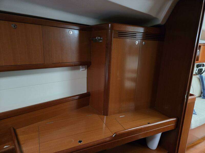 SURPRISE 49ft Beneteau Yacht For Sale