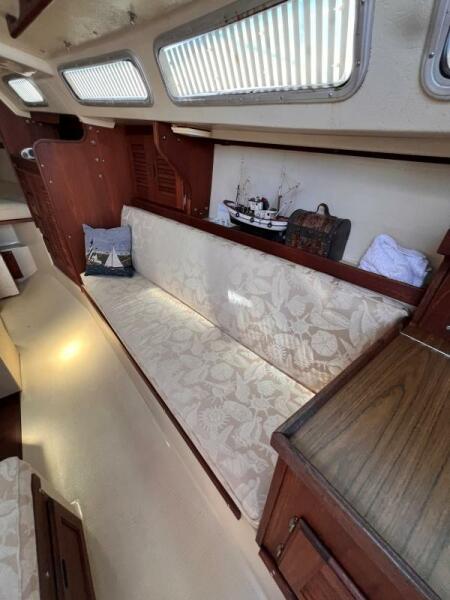 1984 Catalina 30