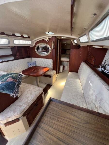1984 Catalina 30