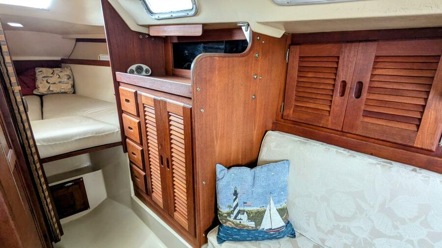 1984 Catalina 30