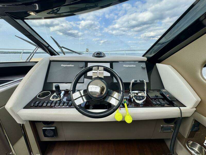 52ft Carver Yacht For Sale