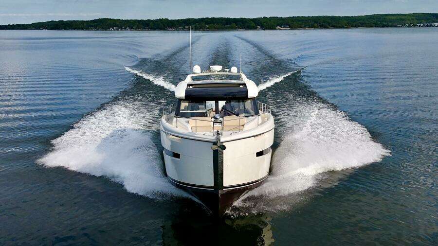 52ft Carver Yacht For Sale