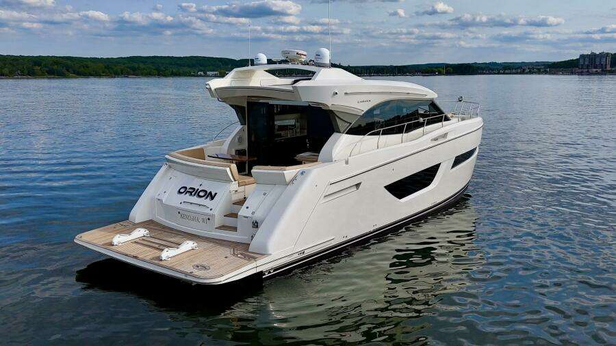 52ft Carver Yacht For Sale