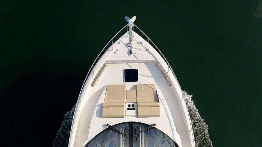 52ft Carver Yacht For Sale