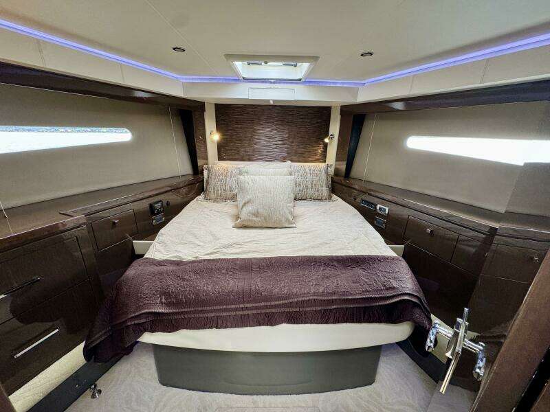 52ft Carver Yacht For Sale