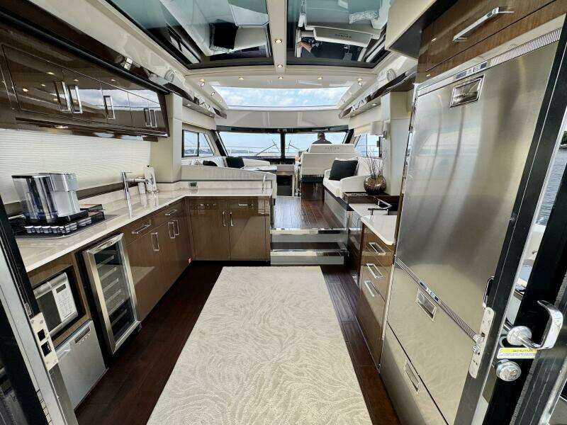 52ft Carver Yacht For Sale