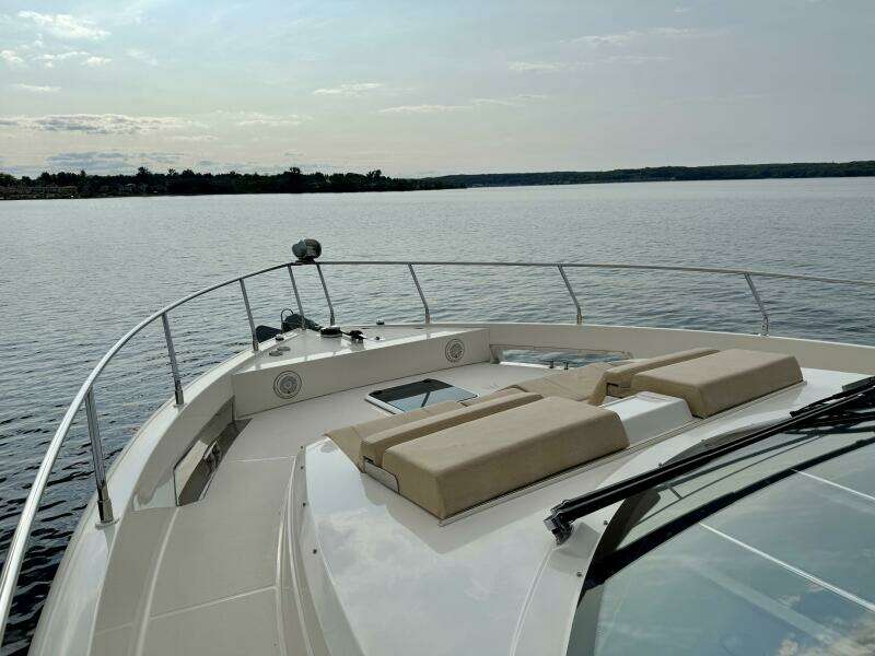 52ft Carver Yacht For Sale