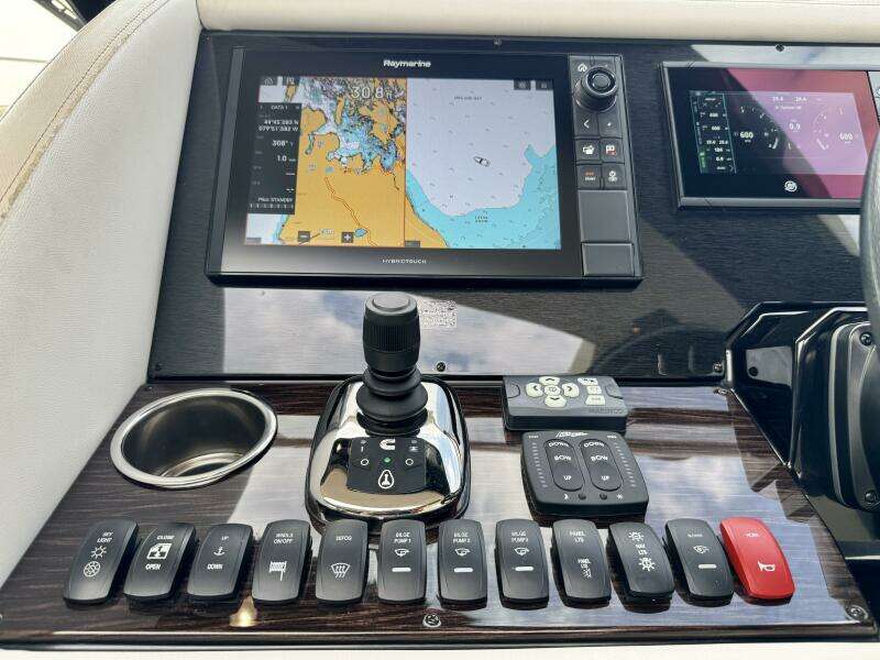 52ft Carver Yacht For Sale