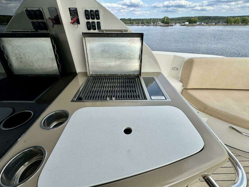 52ft Carver Yacht For Sale