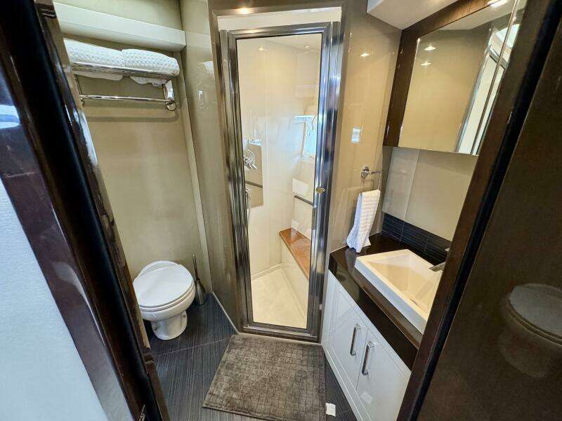 52ft Carver Yacht For Sale