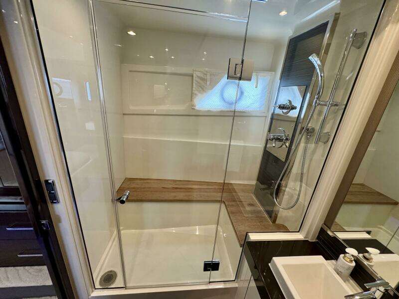 52ft Carver Yacht For Sale