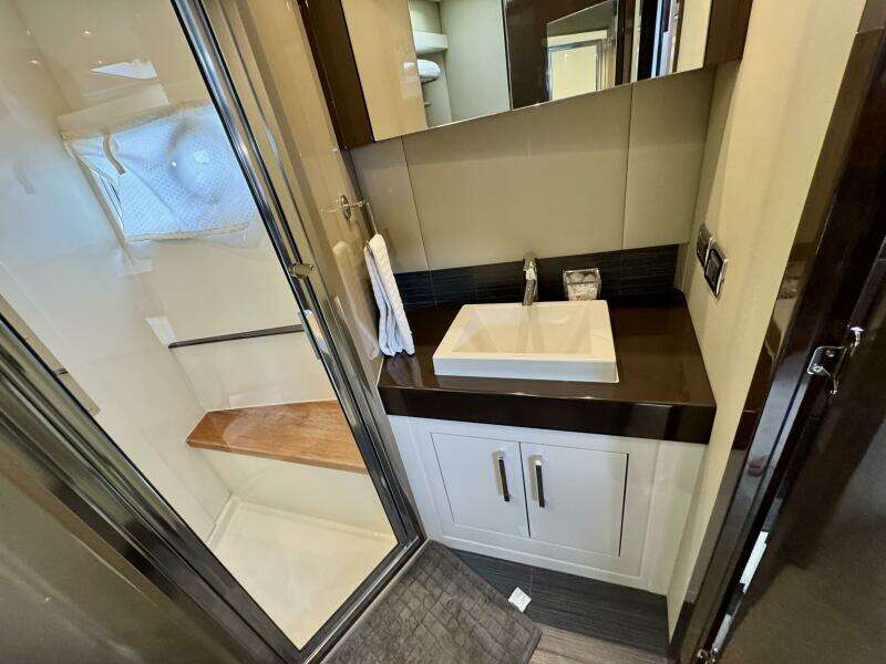 52ft Carver Yacht For Sale
