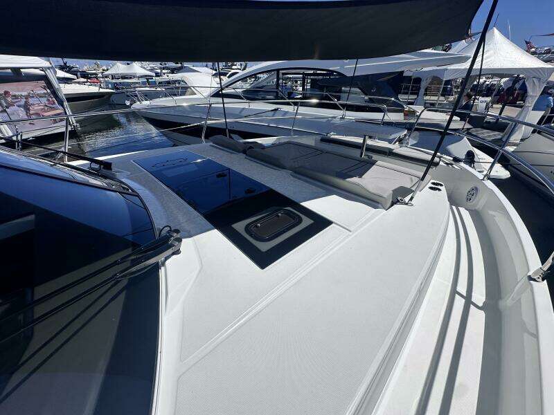 41ft Jeanneau Yacht For Sale