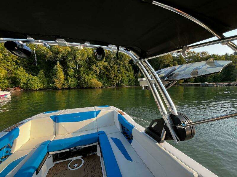 24ft Mastercraft Yacht For Sale