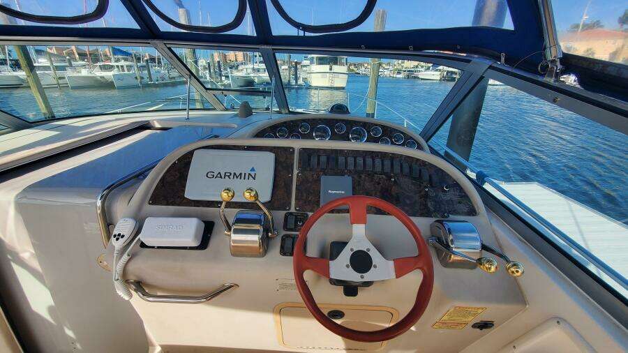 4th Quarter 32ft Sea Ray Yacht For Sale