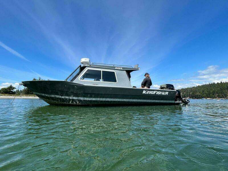 24ft KingFisher Yacht For Sale