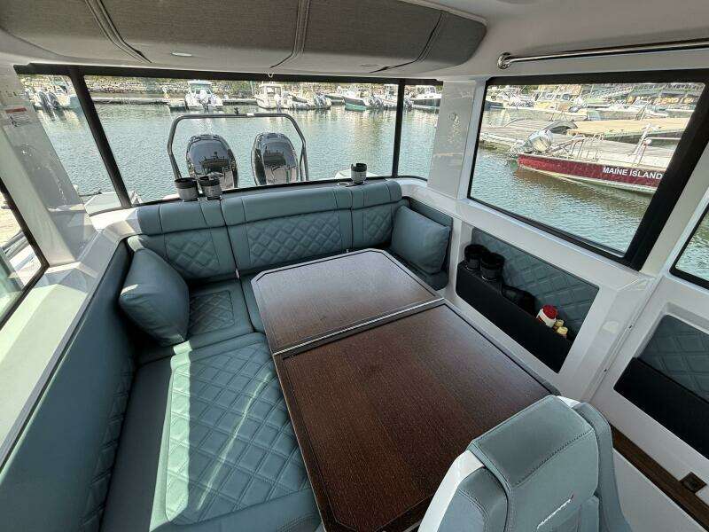 37ft Axopar Yacht For Sale