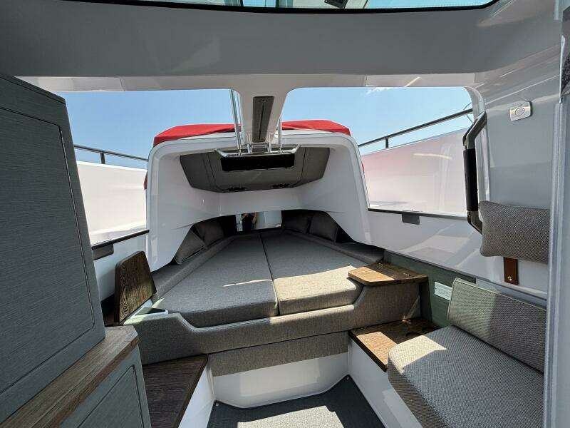 37ft Axopar Yacht For Sale