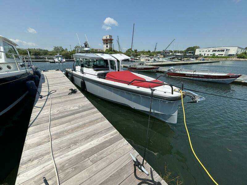 37ft Axopar Yacht For Sale
