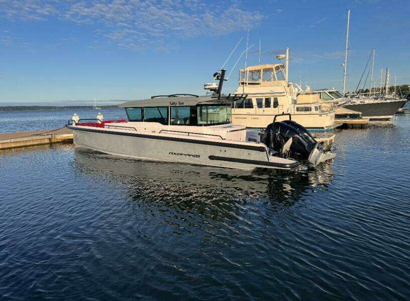 37ft Axopar Yacht For Sale