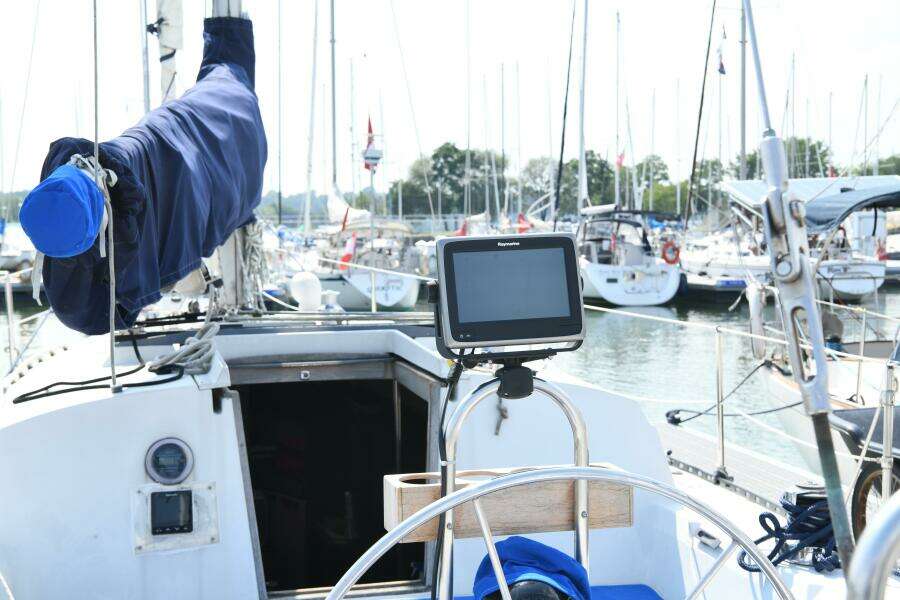 37ft C amp C Yacht For Sale