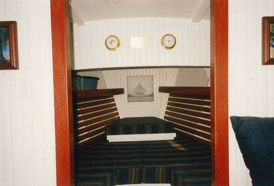 24ft Custom Yacht For Sale