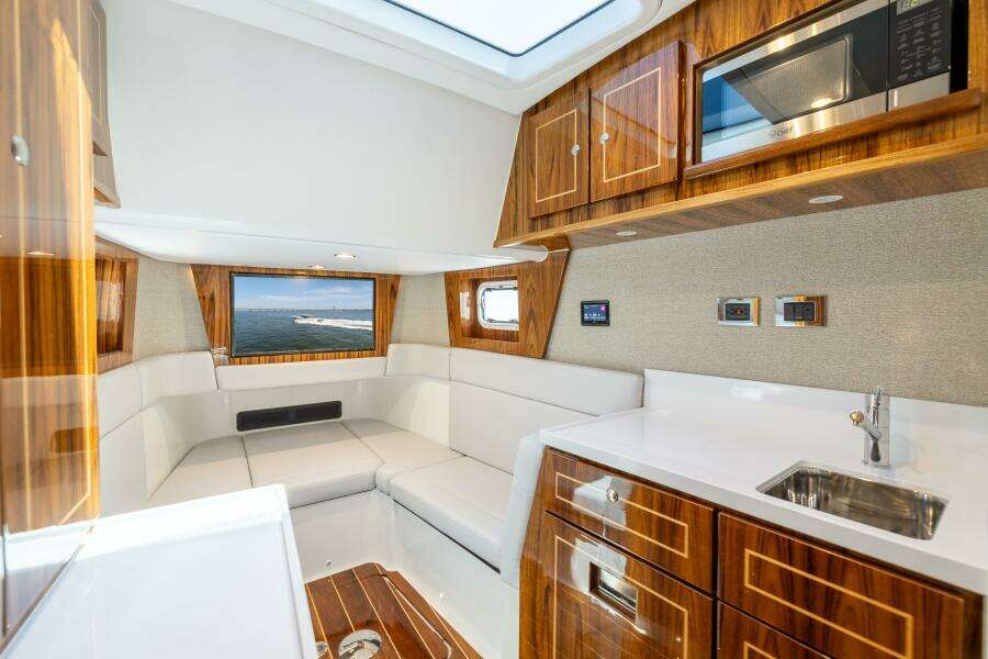48ft HCB Yacht For Sale