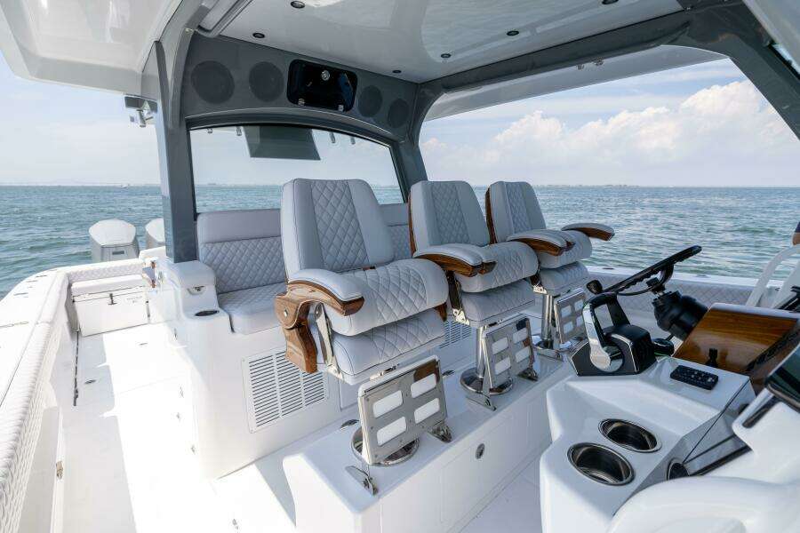 48ft HCB Yacht For Sale