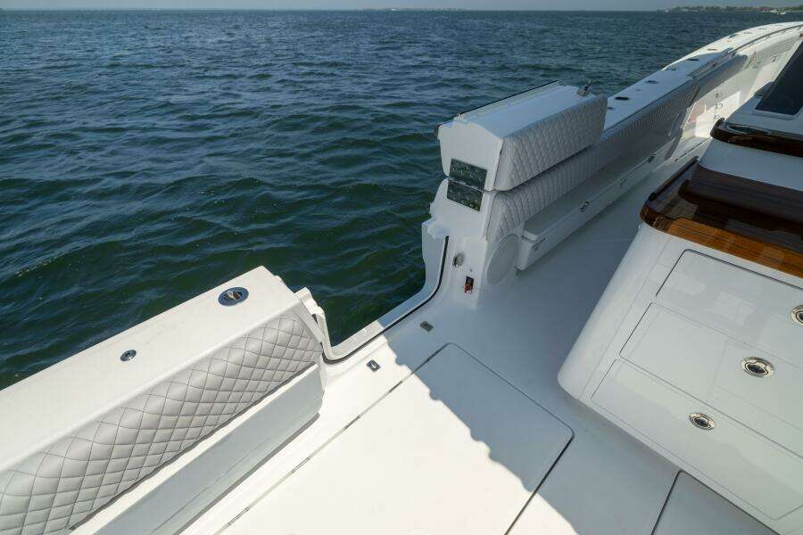 48ft HCB Yacht For Sale