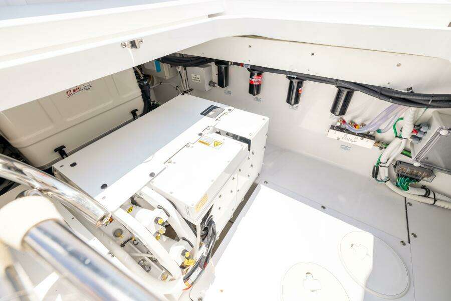 48ft HCB Yacht For Sale