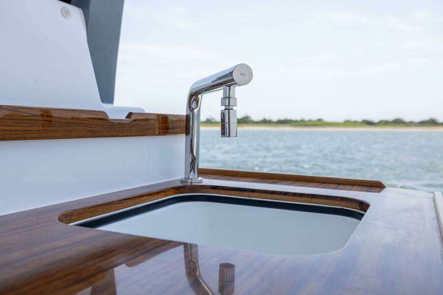 48ft HCB Yacht For Sale