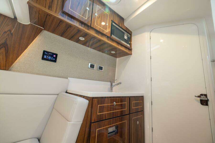 48ft HCB Yacht For Sale