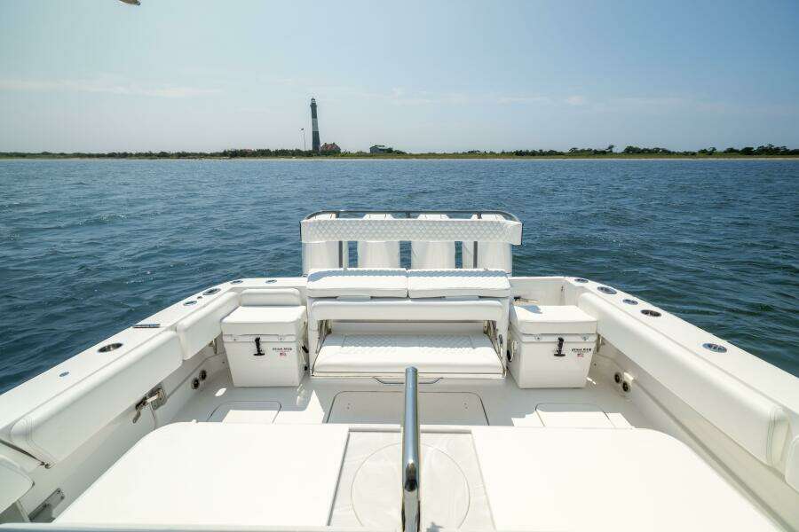 42ft HCB Yacht For Sale