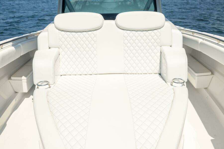 42ft HCB Yacht For Sale