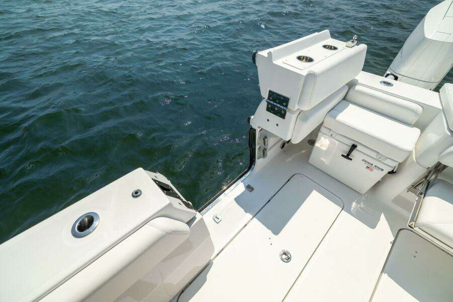 42ft HCB Yacht For Sale